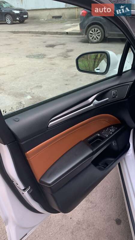 Седан Ford Fusion 2020 в Луцке