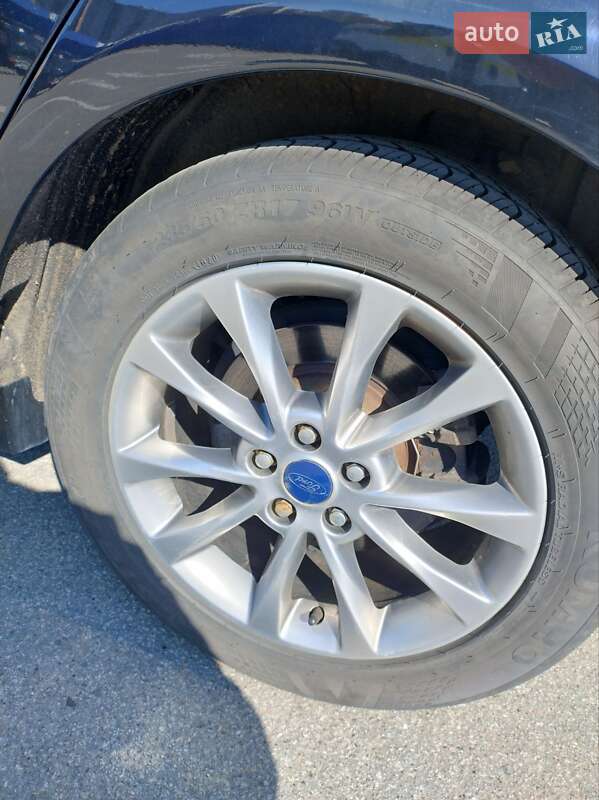 Седан Ford Fusion 2016 в Павлограде