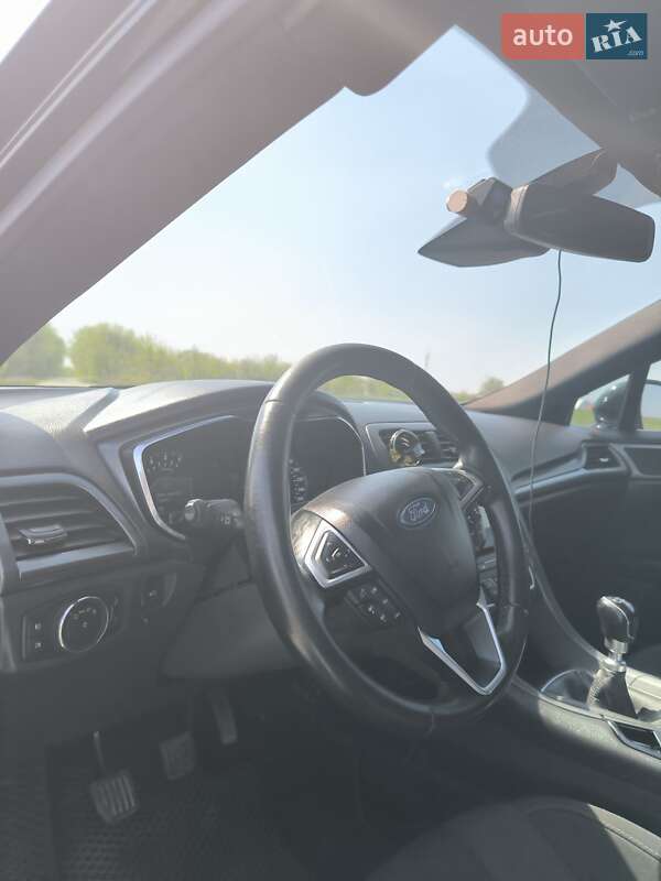Седан Ford Fusion 2015 в Днепре