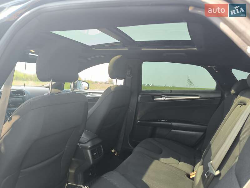 Седан Ford Fusion 2015 в Днепре