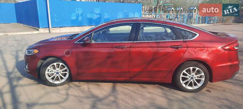 Седан Ford Fusion 2019 в Киеве