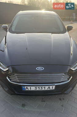 Седан Ford Fusion 2013 в 