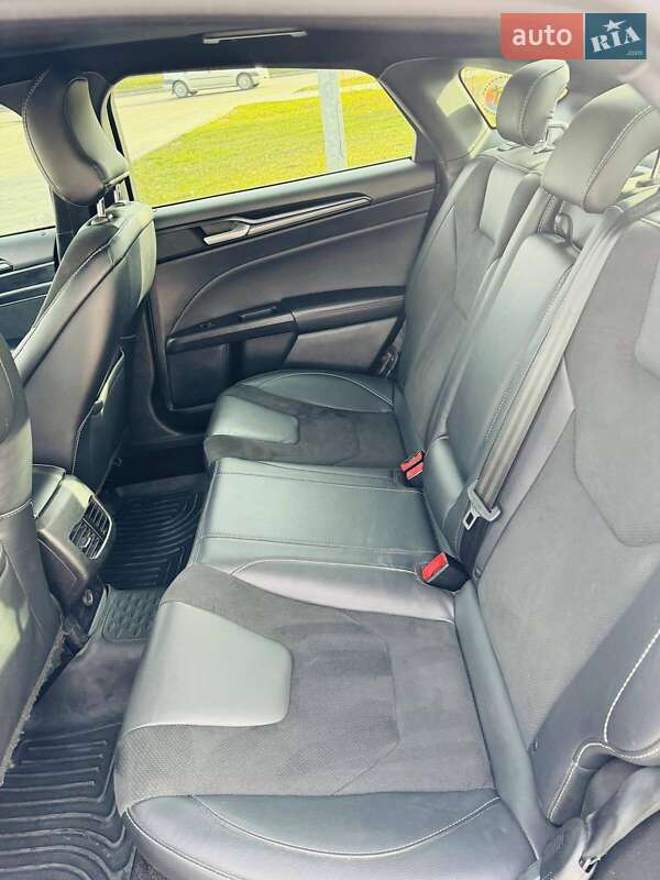 Седан Ford Fusion 2019 в Кременчуге