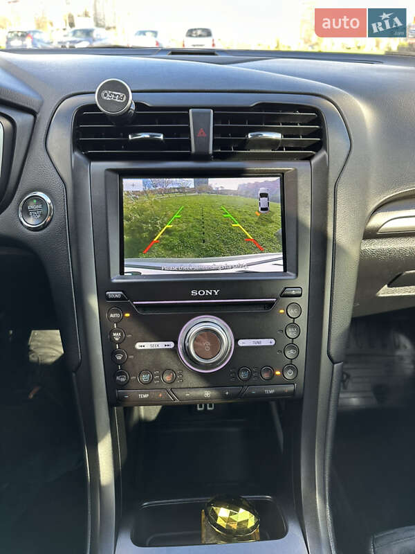 Седан Ford Fusion 2018 в Львове