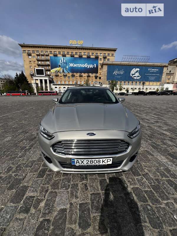 Ford Fusion 2015