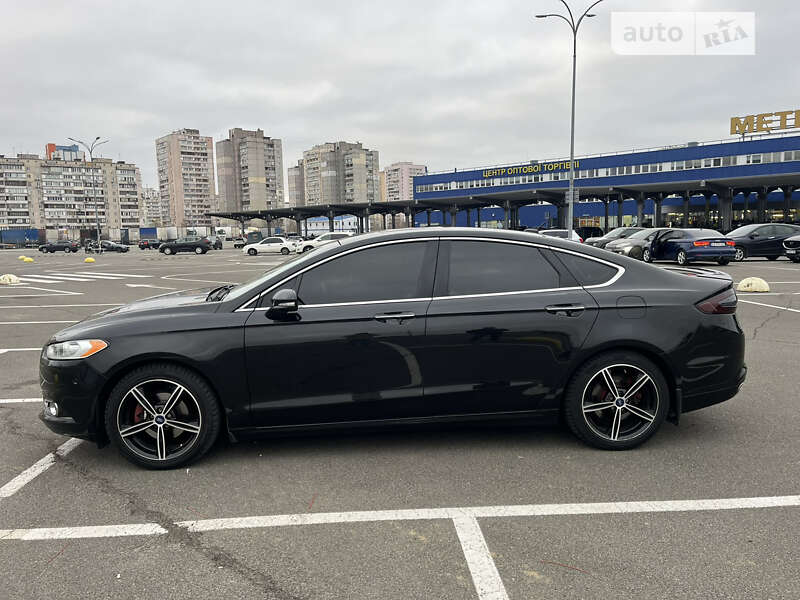 Седан Ford Fusion 2015 в Києві