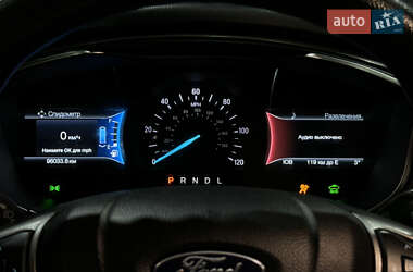Седан Ford Fusion 2017 в 