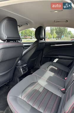 Седан Ford Fusion 2015 в Запорожье