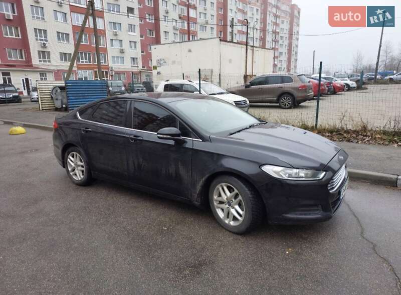 Седан Ford Fusion 2015 в Запоріжжі