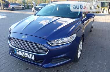 Седан Ford Fusion 2015 в Львове