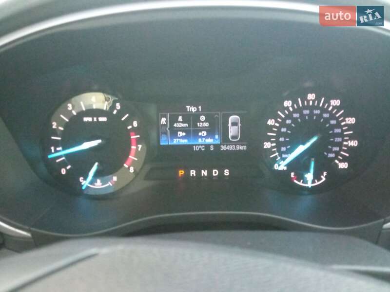 Седан Ford Fusion 2015 в Львове