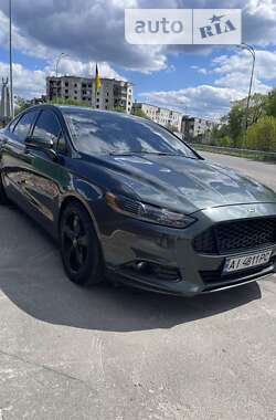 Седан Ford Fusion 2016 в Бородянці