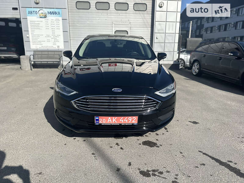 Седан Ford Fusion 2018 в Тернополе