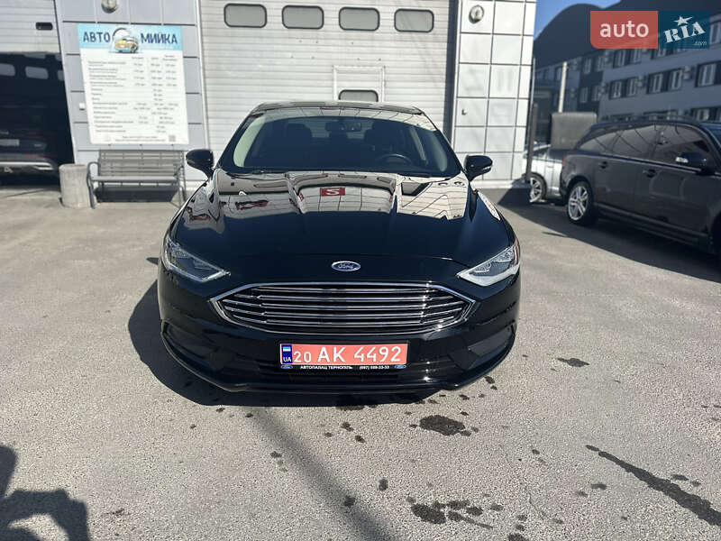 Седан Ford Fusion 2018 в Тернополе