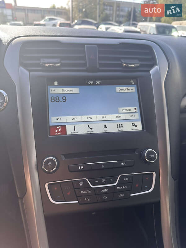 Седан Ford Fusion 2018 в Тернополе
