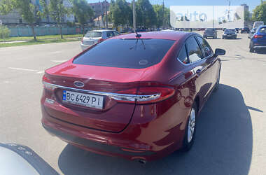 Седан Ford Fusion 2016 в 