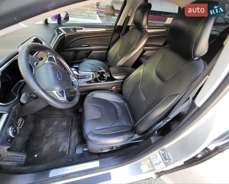 Седан Ford Fusion 2015 в Запоріжжі