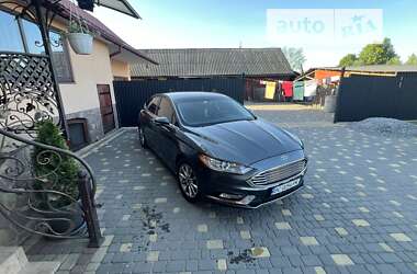 Седан Ford Fusion 2016 в Жовкве