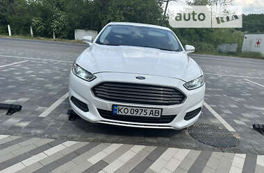 Седан Ford Fusion 2016 в Ужгороде
