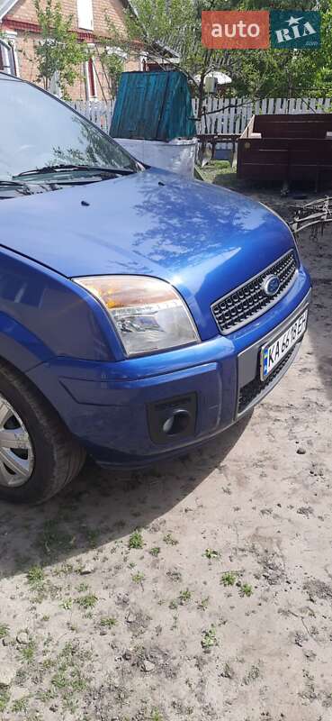 Хэтчбек Ford Fusion 2009 в Чуднове