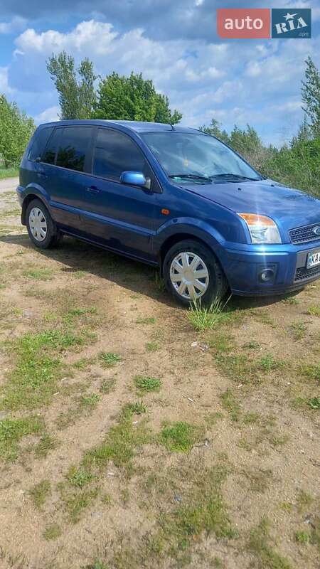 Хэтчбек Ford Fusion 2009 в Чуднове