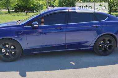 Седан Ford Fusion 2014 в 