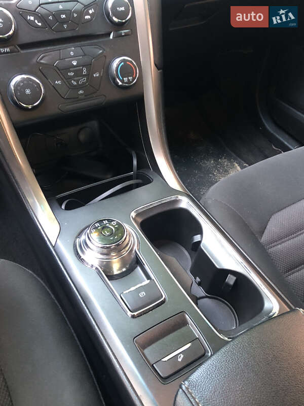 Седан Ford Fusion 2016 в Львове
