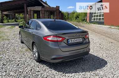 Седан Ford Fusion 2013 в Чернігові