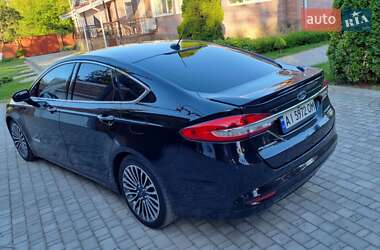 Седан Ford Fusion 2017 в 