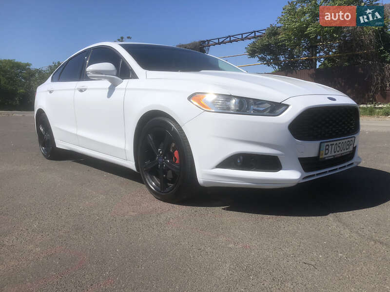 Ford Fusion 2015