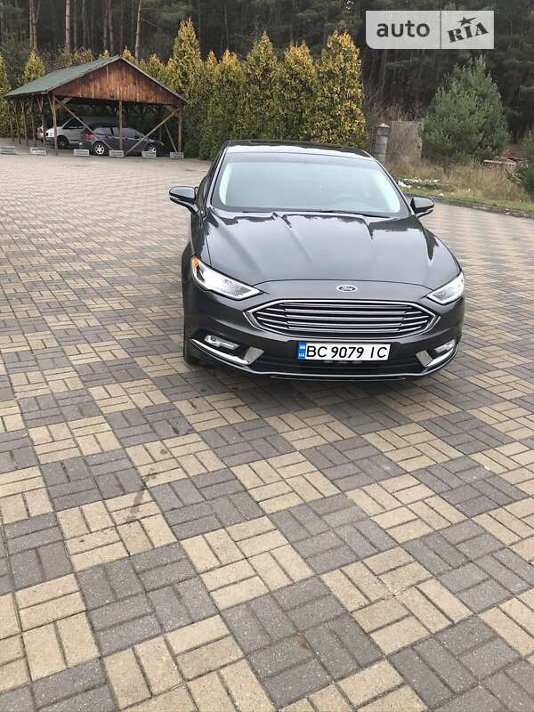 Седан Ford Fusion 2016 в Львові