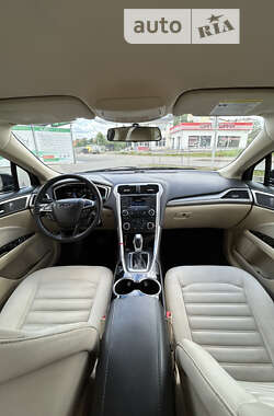 Седан Ford Fusion 2014 в Дрогобыче