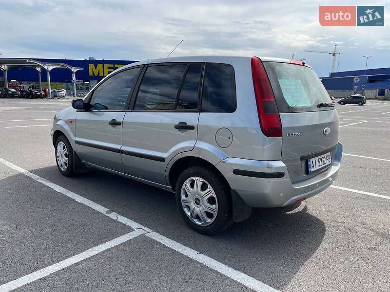 Хэтчбек Ford Fusion 2005 в Виннице