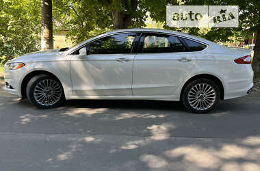 Седан Ford Fusion 2015 в Первомайске