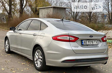 Седан Ford Fusion 2014 в Львове