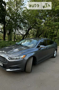 Седан Ford Fusion 2012 в Вишневом