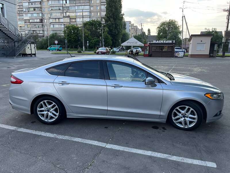 Седан Ford Fusion 2015 в Броварах