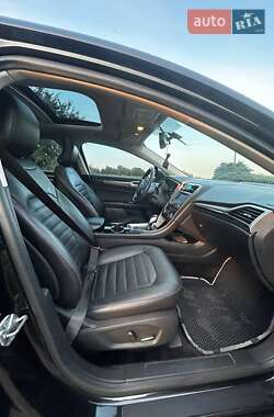 Седан Ford Fusion 2014 в 