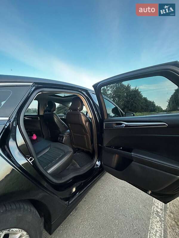 Седан Ford Fusion 2014 в Городке