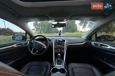 Седан Ford Fusion 2014 в 