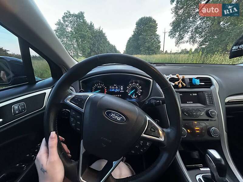 Седан Ford Fusion 2014 в Городке