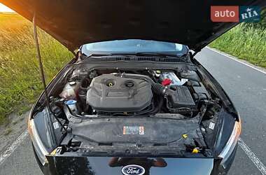 Седан Ford Fusion 2014 в 