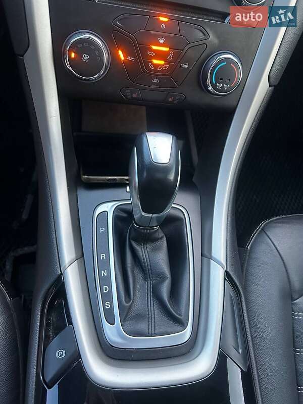 Седан Ford Fusion 2014 в Городке