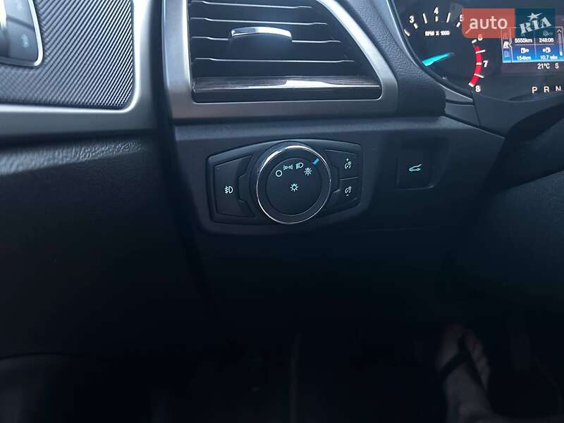 Седан Ford Fusion 2014 в Городке