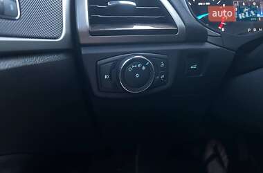 Седан Ford Fusion 2014 в 