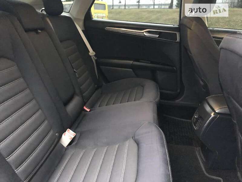 Седан Ford Fusion 2016 в Кривому Розі