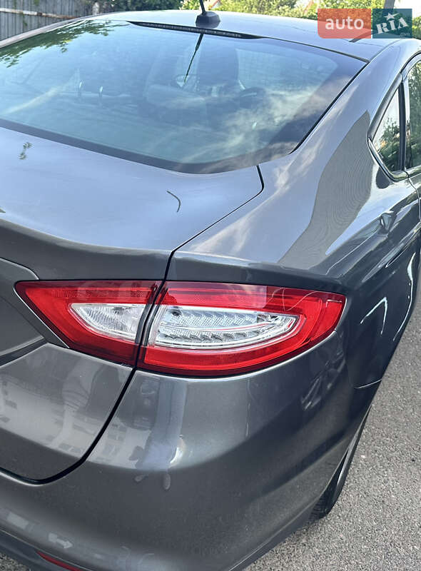 Седан Ford Fusion 2013 в Черкассах