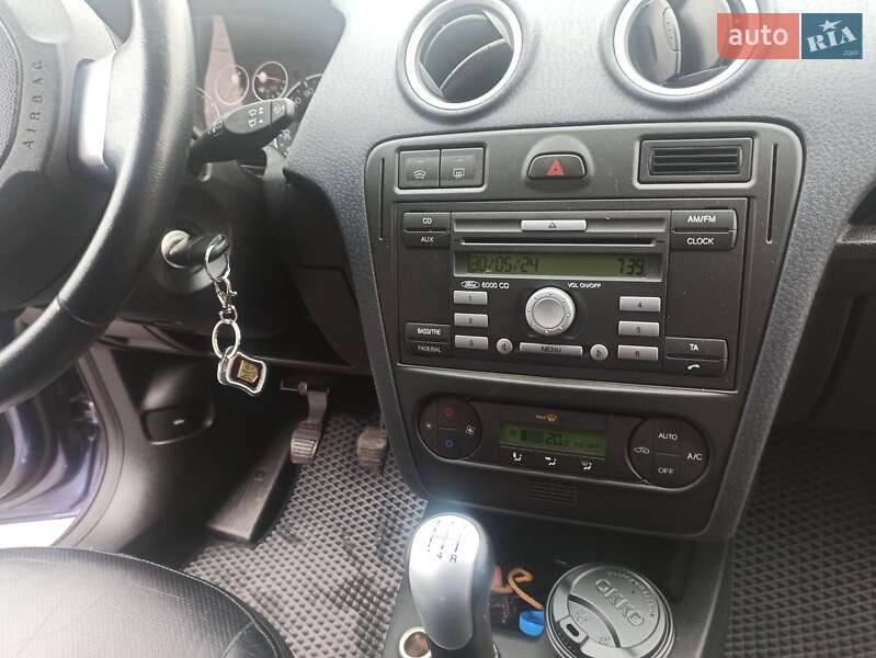 Хетчбек Ford Fusion 2005 в Тернополі