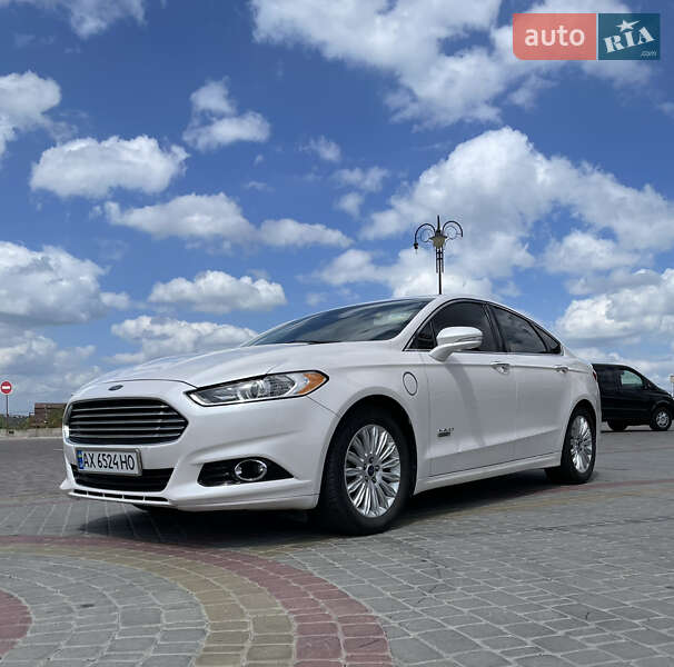 Седан Ford Fusion 2014 в Харькове