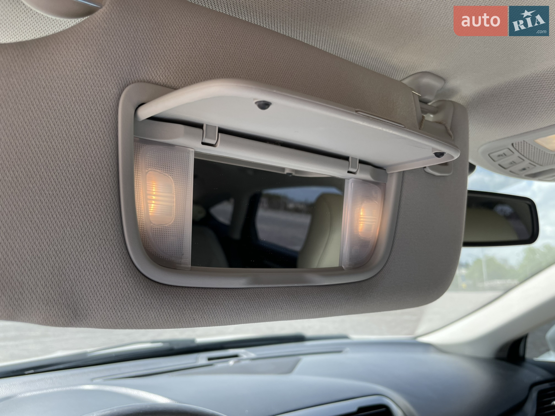 2014 Ford Fusion - мініатюра 25